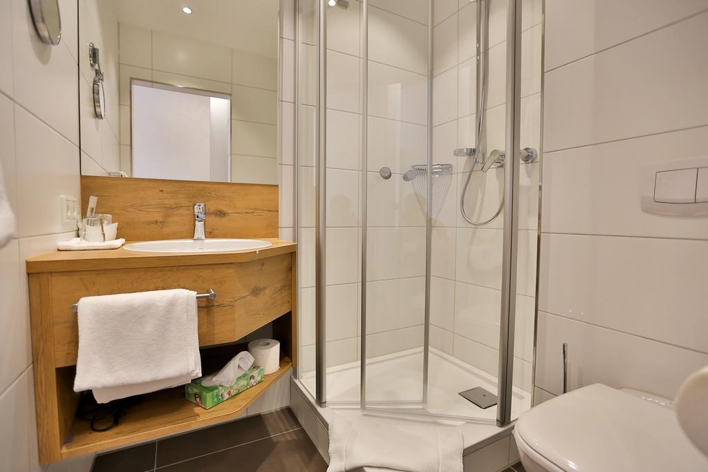 Hotel Ochsen Ammerbuch Room photo