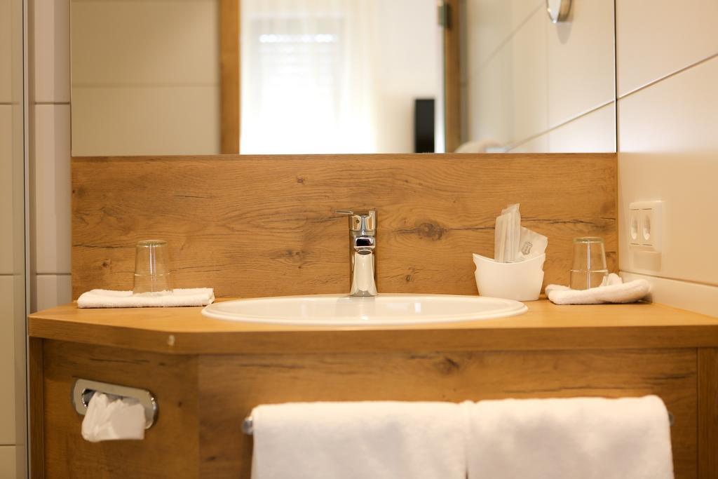 Hotel Ochsen Ammerbuch Room photo
