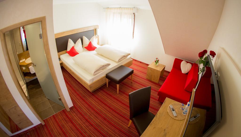 Hotel Ochsen Ammerbuch Room photo